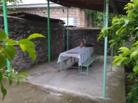 şəkidə günlük kirayə evlər